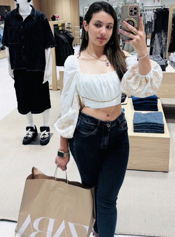 Linda – segunda foto