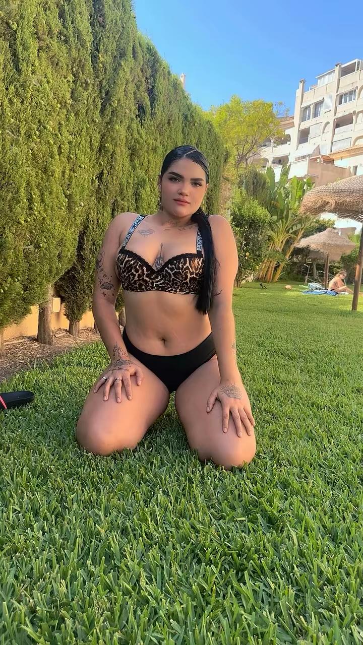 Mia – segunda foto
