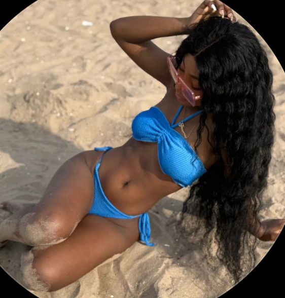 Nikol – segunda foto